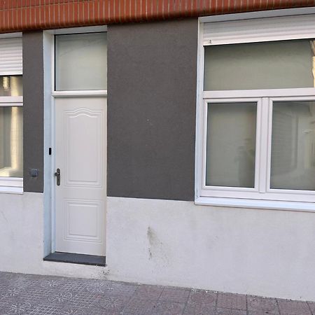 Apartamento Puerta De Burgos Vut09605 Exterior photo
