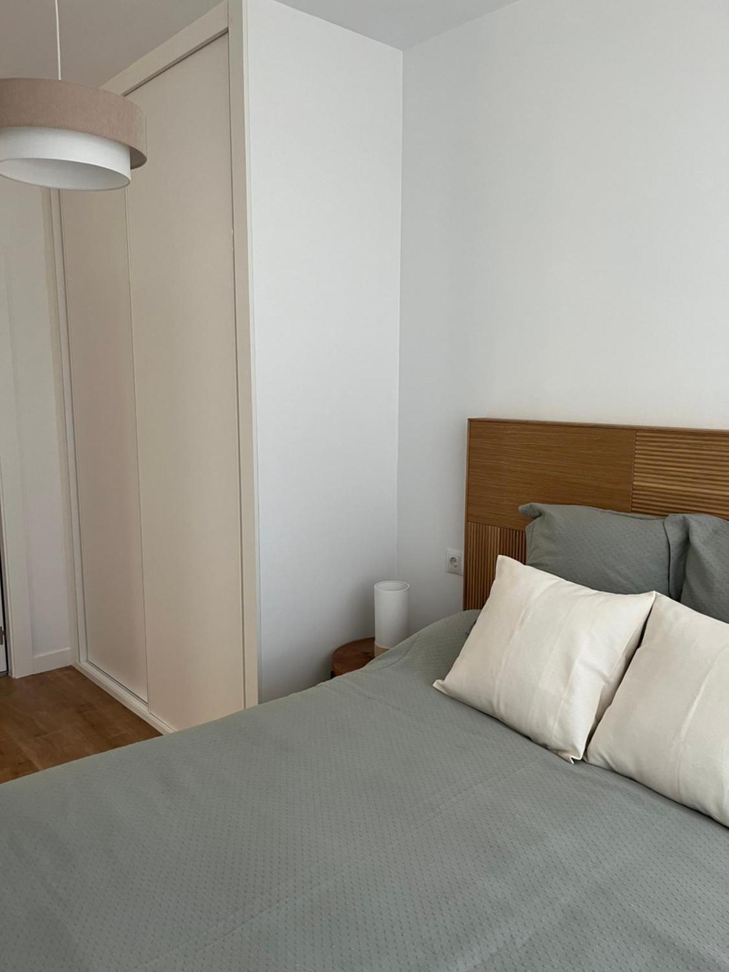 Apartamento Puerta De Burgos Vut09605 Exterior photo